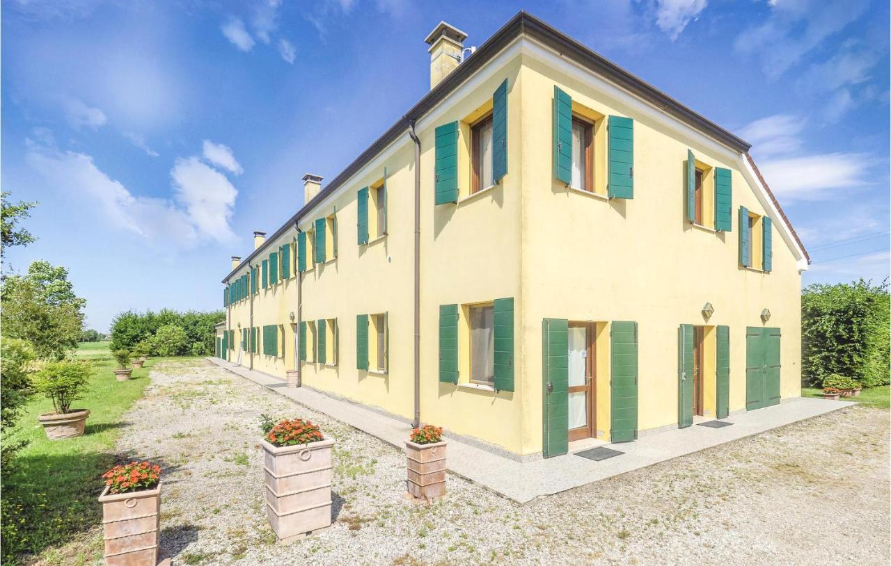 Awesome Home In Ariano Nel Polesine With Kitchen San Basilio Eksteriør billede